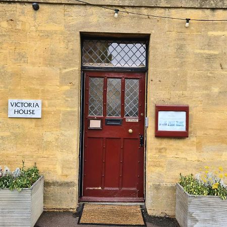 Victoria House Hotel Stow-on-the-Wold ภายนอก รูปภาพ