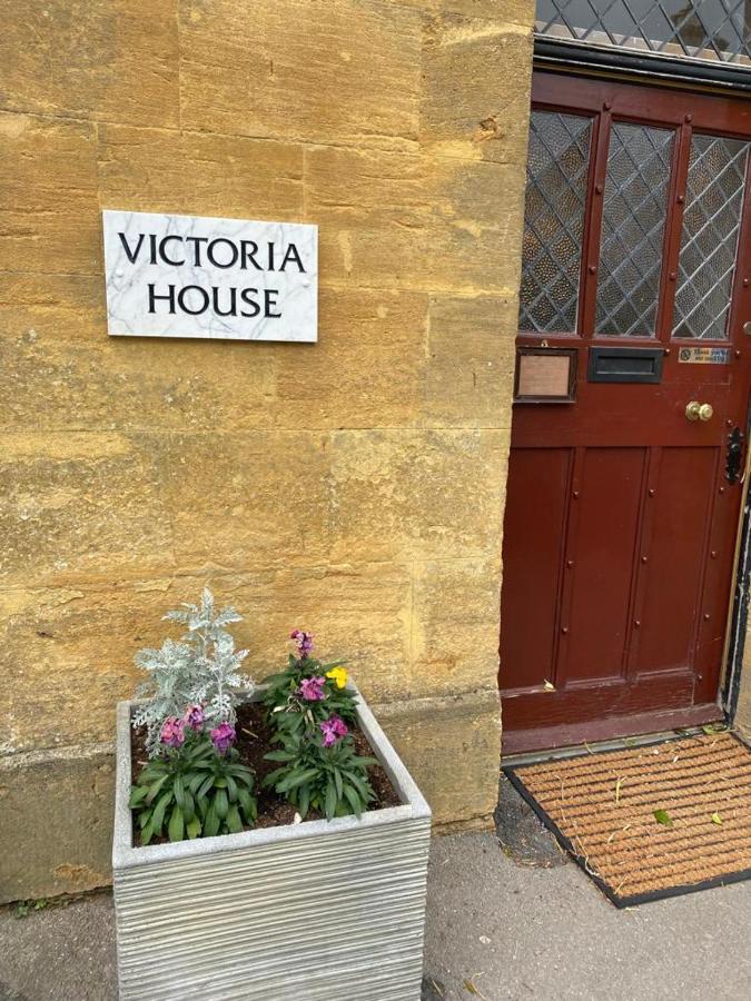 Victoria House Hotel Stow-on-the-Wold ภายนอก รูปภาพ